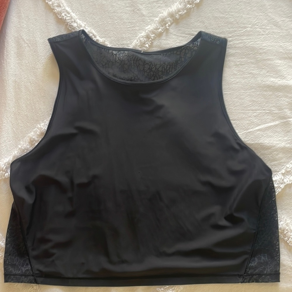 Black Lululemon tank top